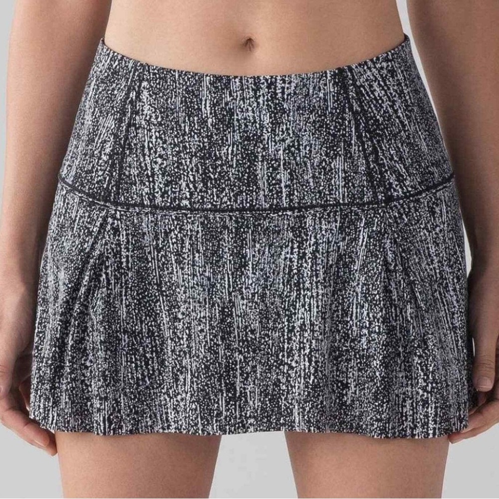 Lululemon Lost in Pace skirt